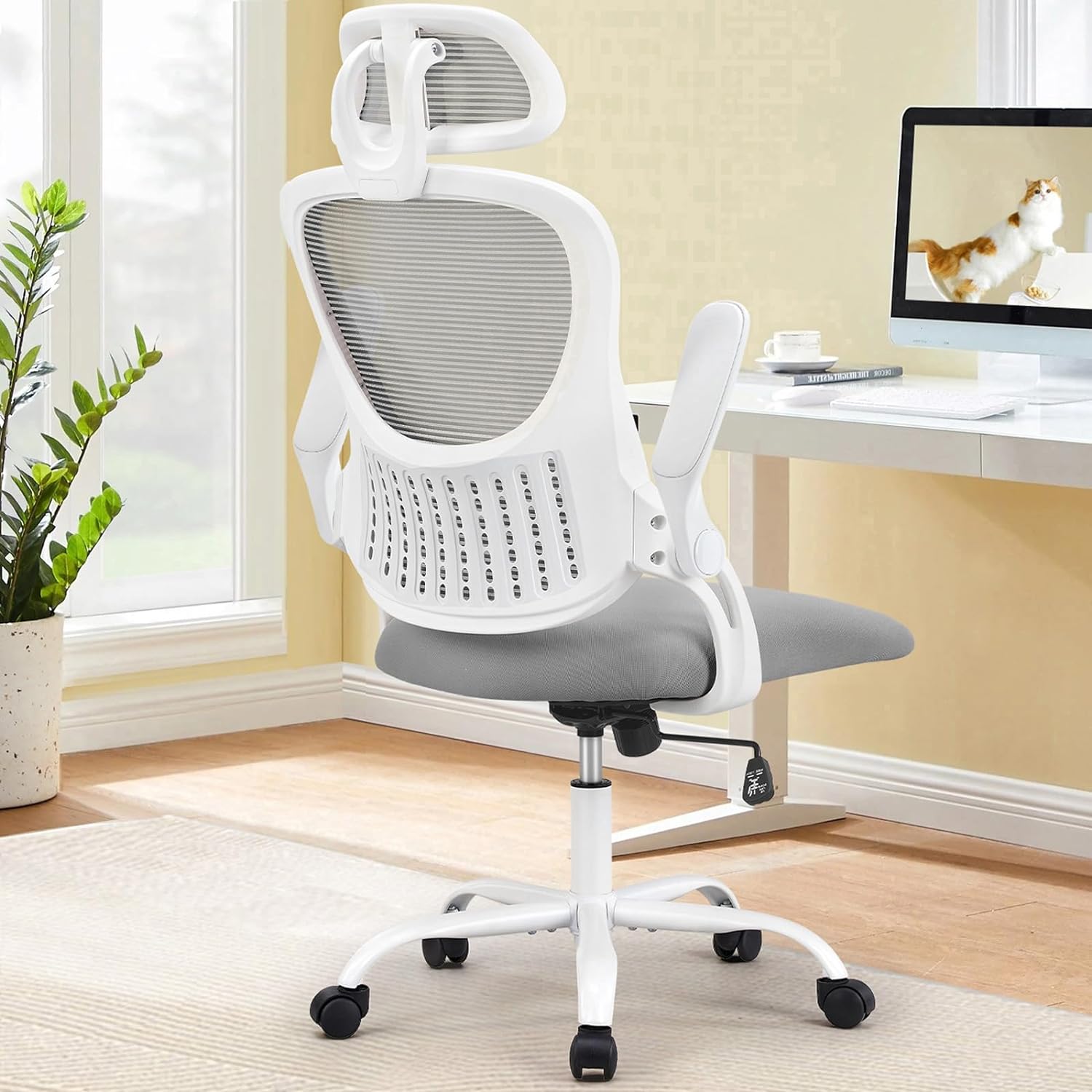 Best Ergonomic Office Chair - Improve Your Work Environment